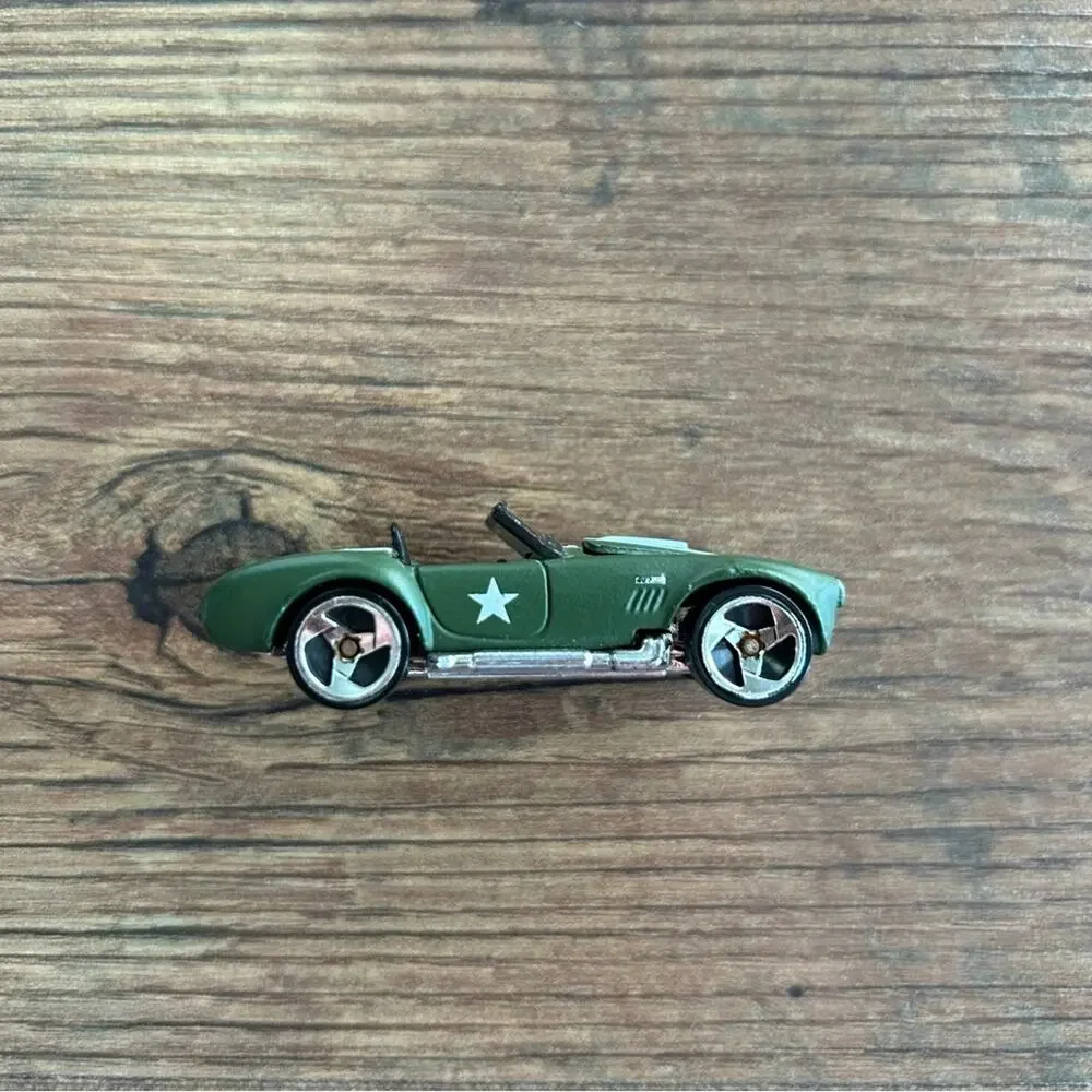 Mattel Hot Wheels Shelby Cobra Green